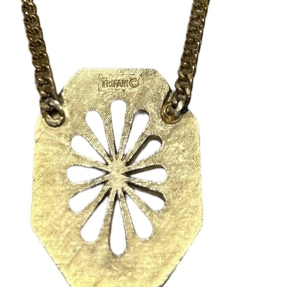 Crown Trifari gold tone necklace - Picture 2 of 5